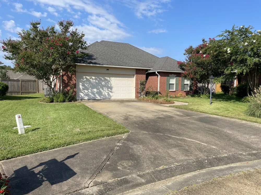 Affordable landscaping services near you in Clinton, MS by Modest Mowing