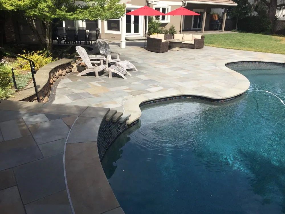 Professional garden landscaping in Redwood City, CA by Modica Landscaping