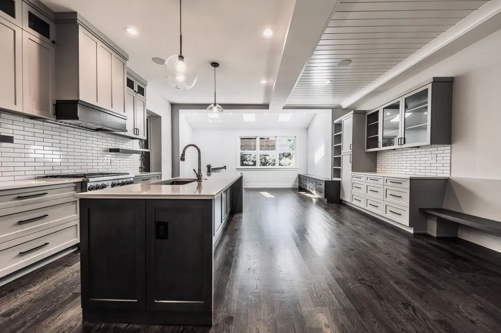 Professional outdoor landscaping in Northfield, IL - Modus Home and Garden