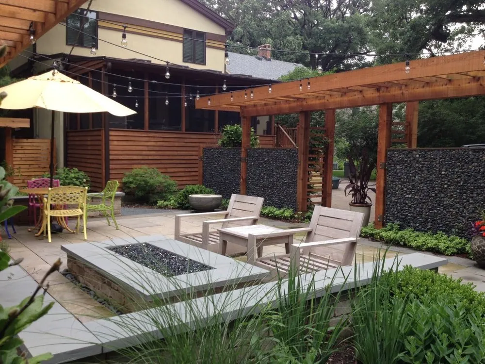 Reliable lawn care service for residential properties in Northfield, IL by Modus Home and Garden