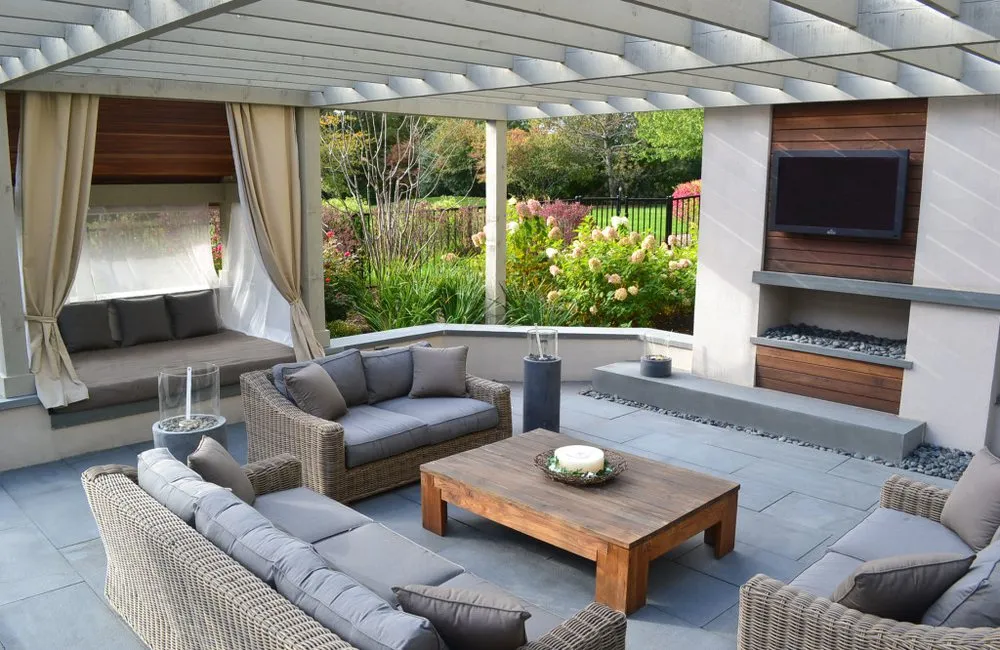 Affordable lawn care service for residential properties across Northfield, IL - Modus Home and Garden