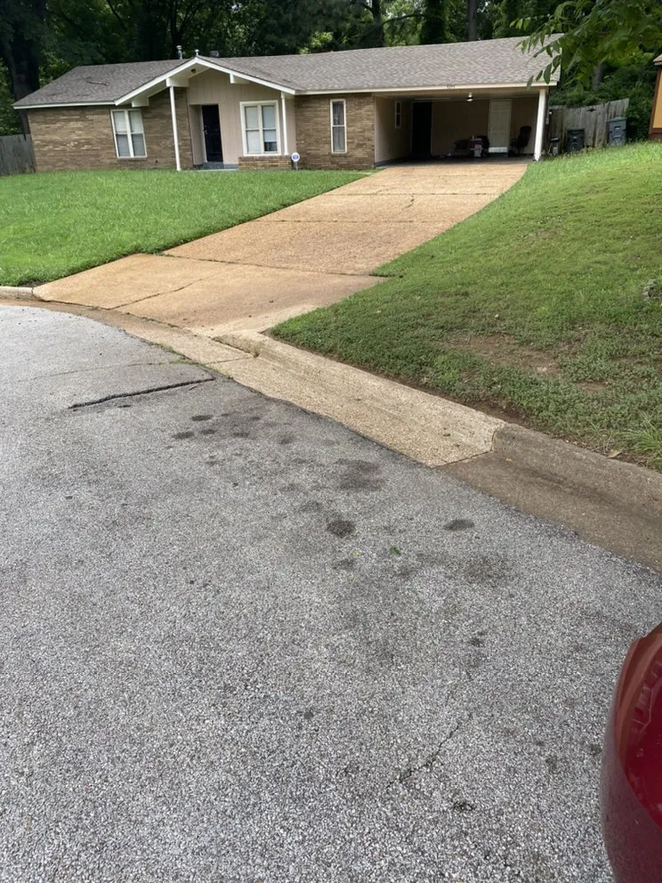 Professional landscape installation for beautiful yards in Memphis, TN by Moe Solutions