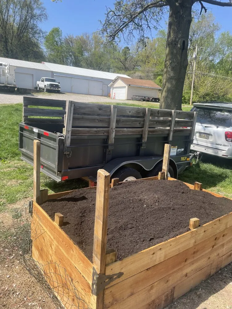 Local landscape installation in Saint Louis, MO by Moe’s Landscaping