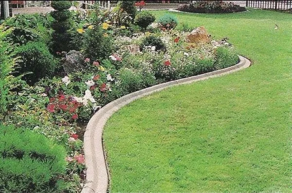 Affordable garden landscaping in Norfolk, VA - Moe's Lawn Care