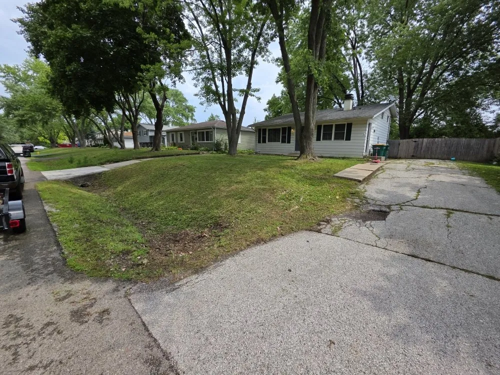 Custom residential landscaping for homes across Spring Grove, IL - Moganzer