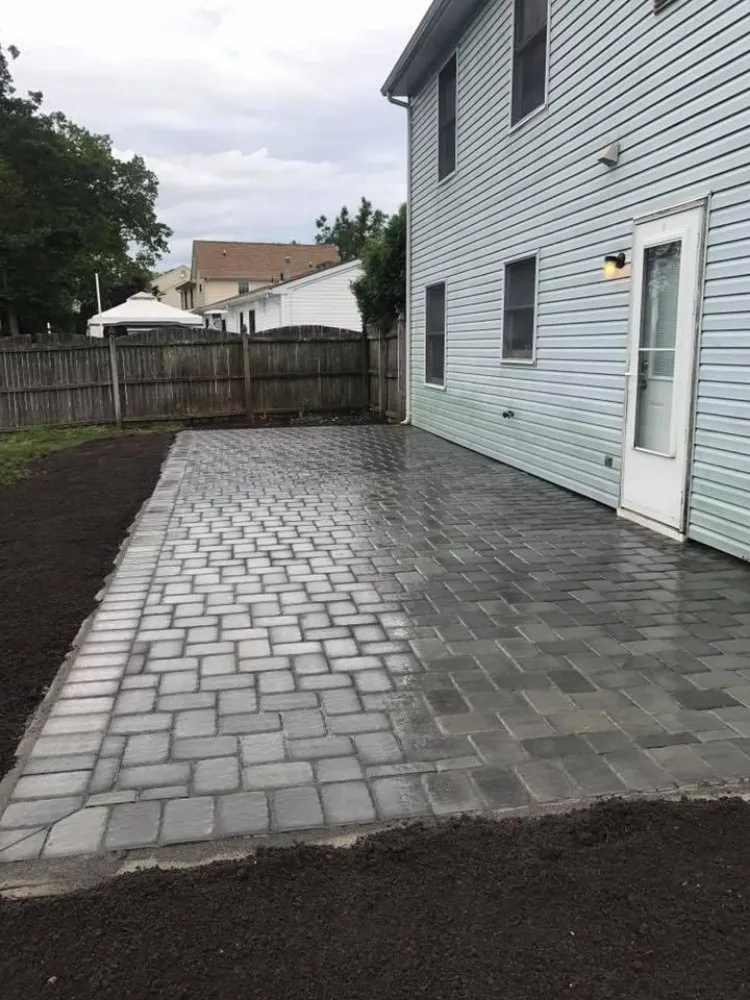 Top-rated outdoor landscaping experts serving Osbornville, NJ - Mogz Lawn And Landscape