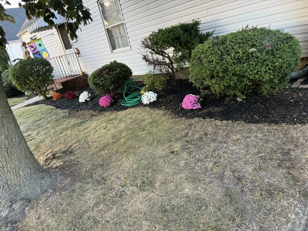 Local lawn mowing service experts serving Lynbrook, NY - Moises Amaya Landscaping