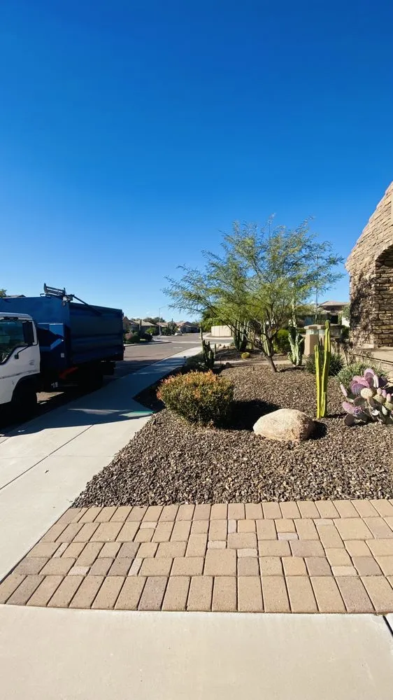 Professional lawn mowing service in Phoenix, AZ - Moises Hilario Trujillo Landscaping