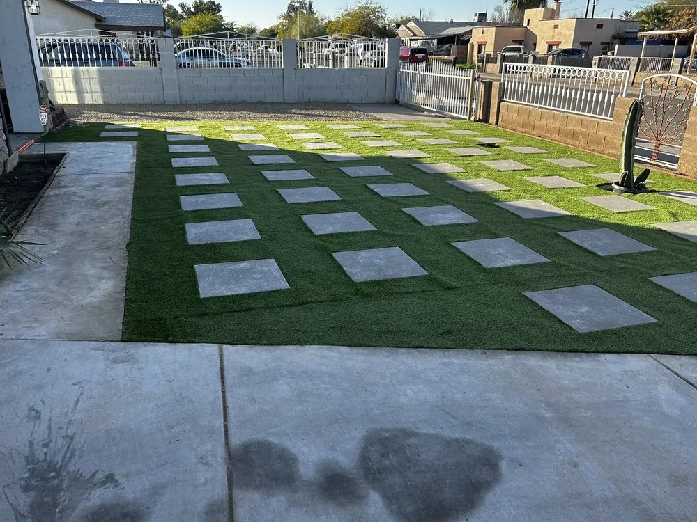 Professional landscaping services for homes in Phoenix, AZ by Moises Hilario Trujillo Landscaping