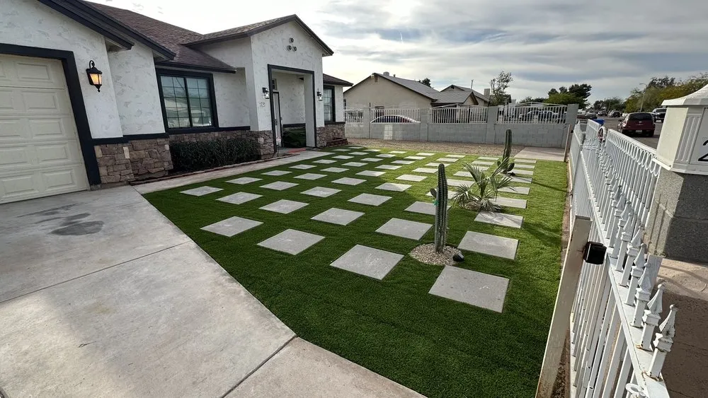 Affordable lawn care service with custom design across Phoenix, AZ - Moises Hilario Trujillo Landscaping