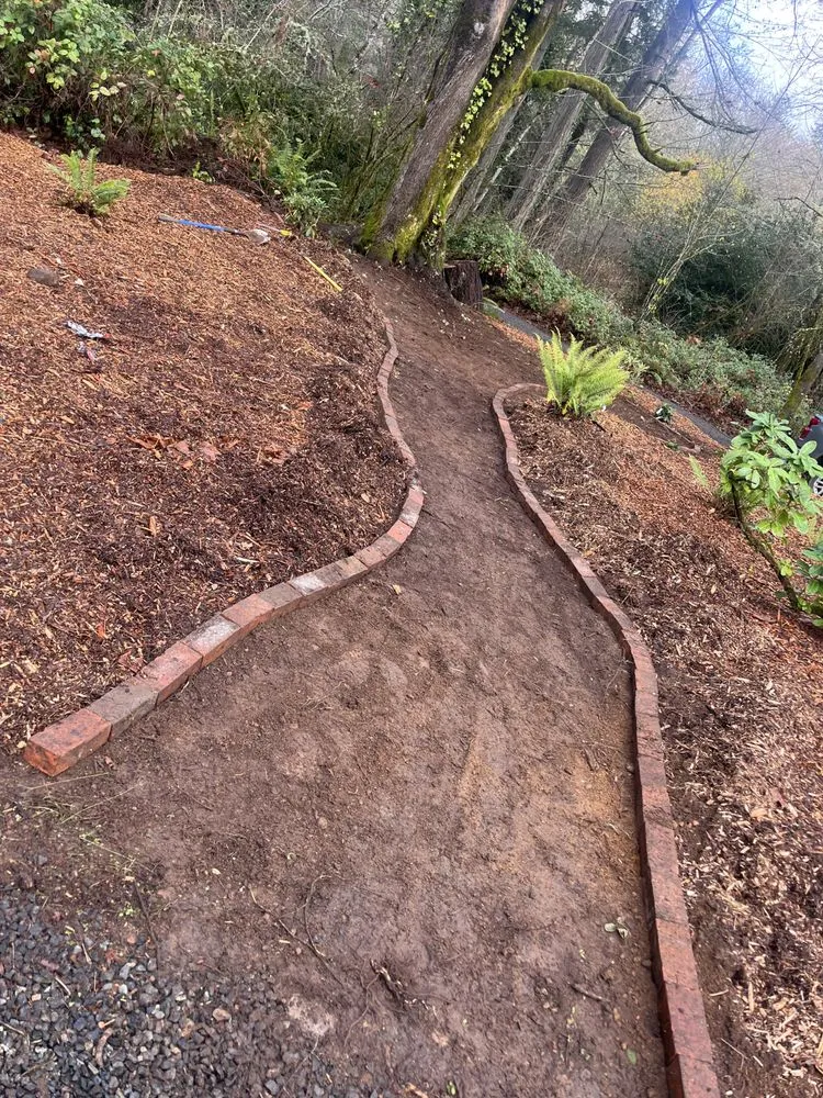 Affordable garden landscaping in Federal Way, WA - Moises landscaping