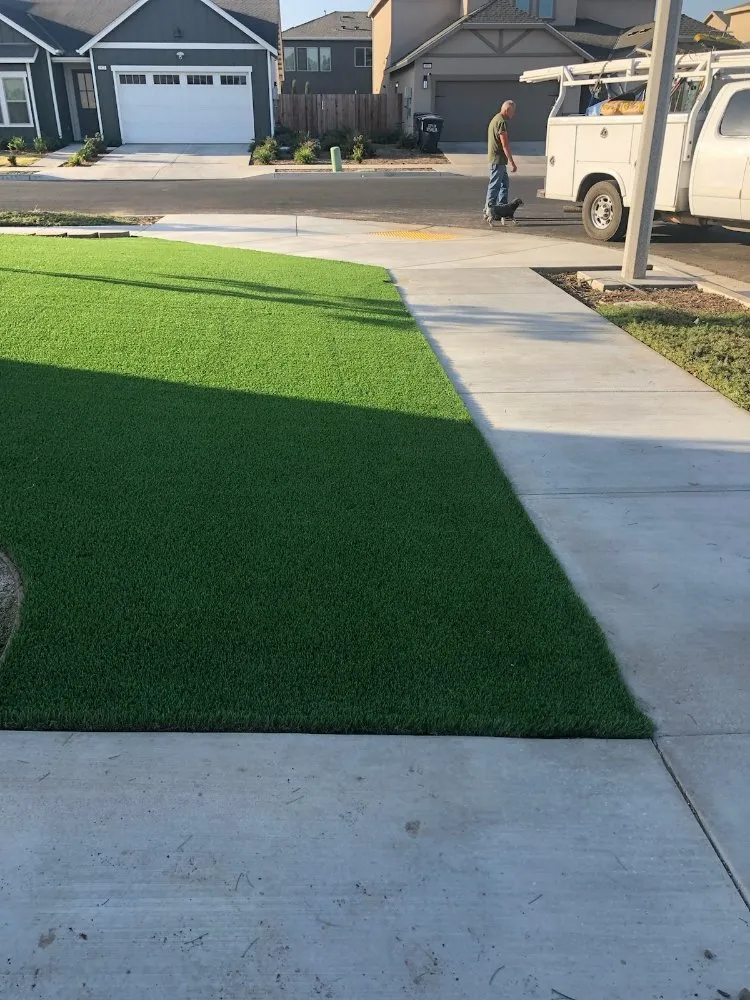 Affordable garden landscaping near you in Tulare, CA by Moises Lendo Lawn Service