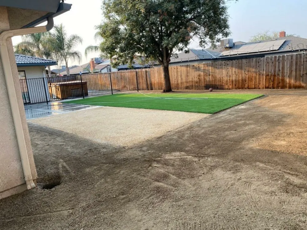 Local yard cleanup service for residential properties across Tulare, CA - Moises Lendo Lawn Service