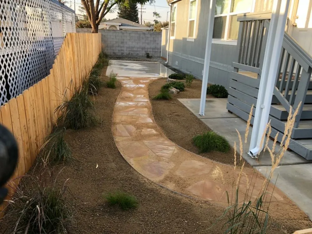 Professional yard maintenance in Tulare, CA by Moises Lendo Lawn Service