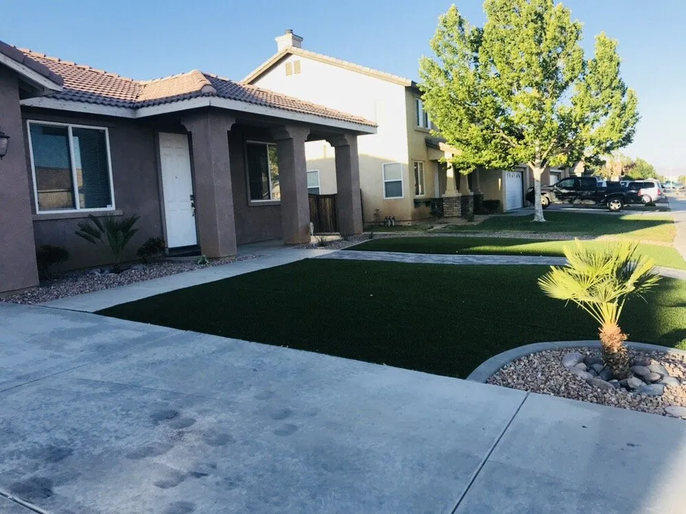 Trusted yard cleanup service with custom design in Apple Valley, CA by Mojave Curb and Turf