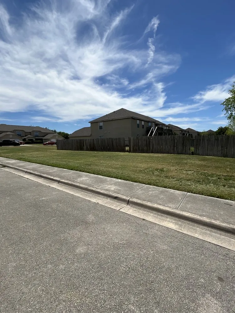 Top-rated landscape design with custom design in Seguin, TX by Molina Landscape