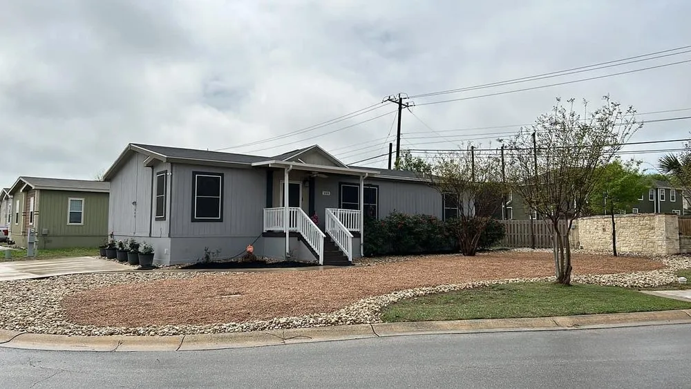 Reliable lawn mowing service near you in Seguin, TX by Molina Landscape