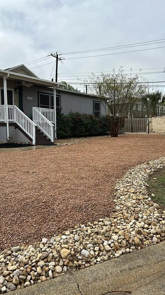 Expert lawn care service experts serving Seguin, TX - Molina Landscape