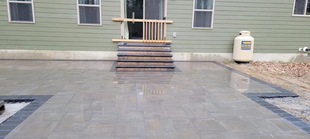 Top-rated yard maintenance for residential properties in Townsend, DE by Molina's hardscape and landscape