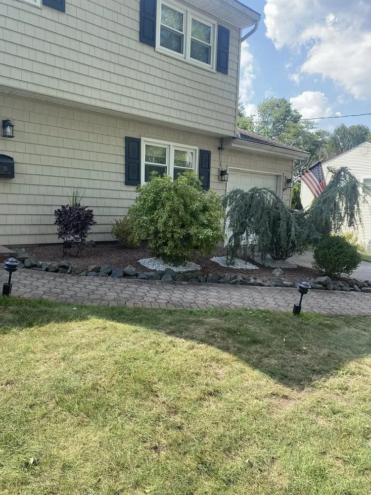 Reliable outdoor landscaping in Sayreville, NJ by Molteg Landscaping and Design