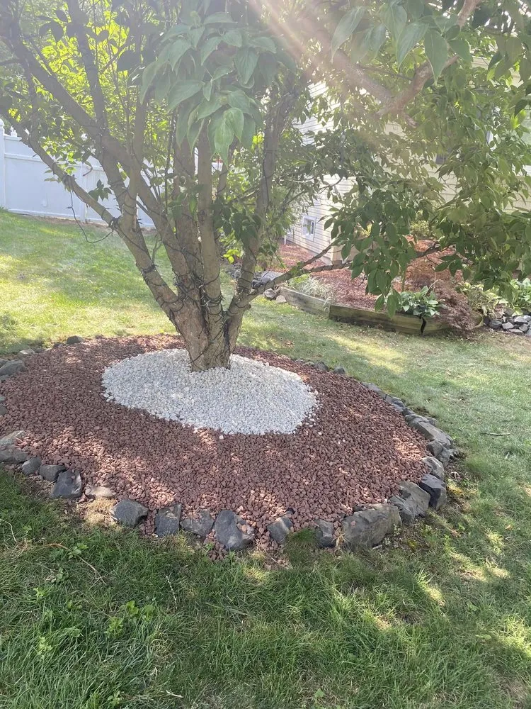 Trusted garden landscaping experts serving Sayreville, NJ - Molteg Landscaping and Design