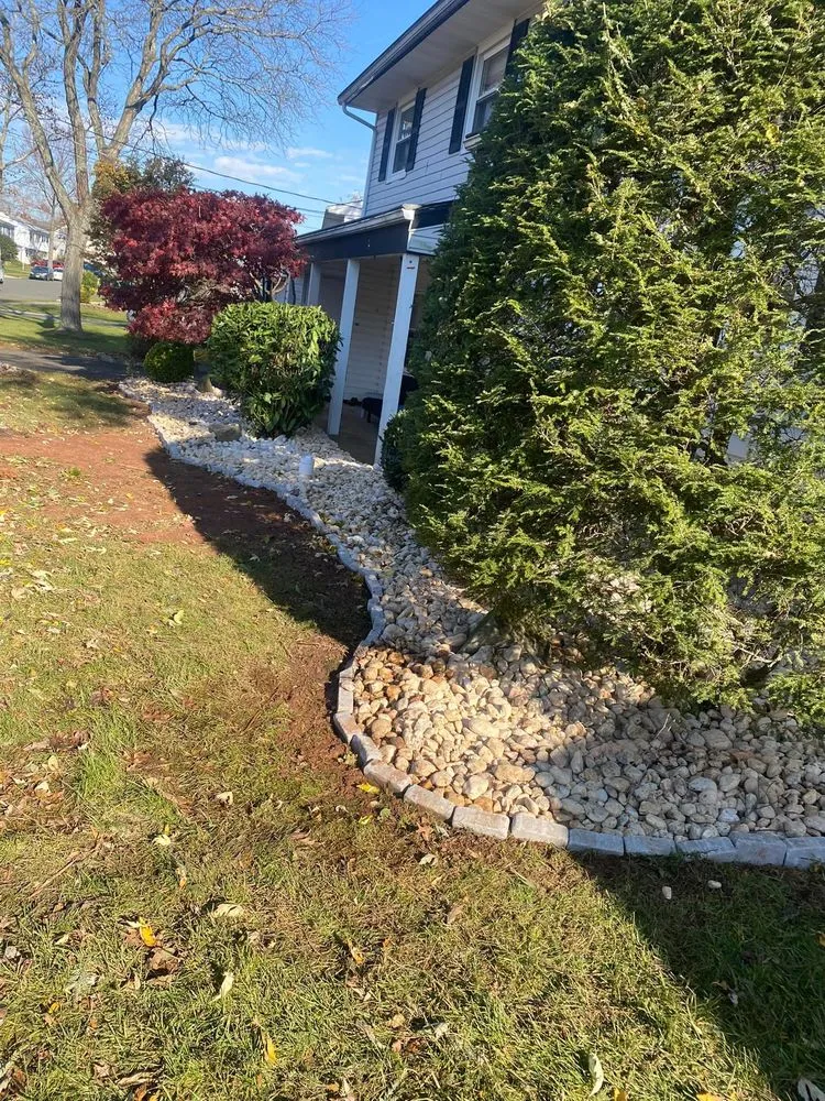 Local garden landscaping for outdoor upgrades in Sayreville, NJ by Molteg Landscaping and Design