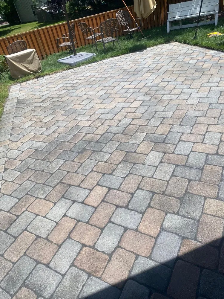 Professional residential landscaping in Sayreville, NJ by Molteg Landscaping and Design