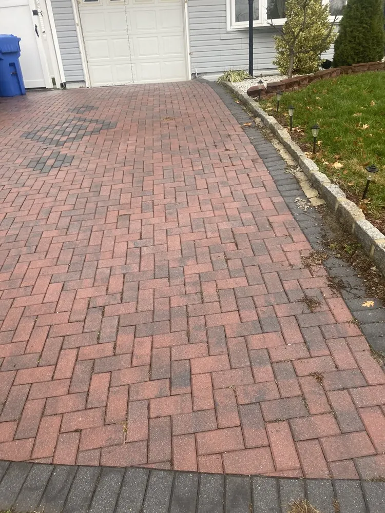 Professional outdoor landscaping in Sayreville, NJ by Molteg Landscaping and Design