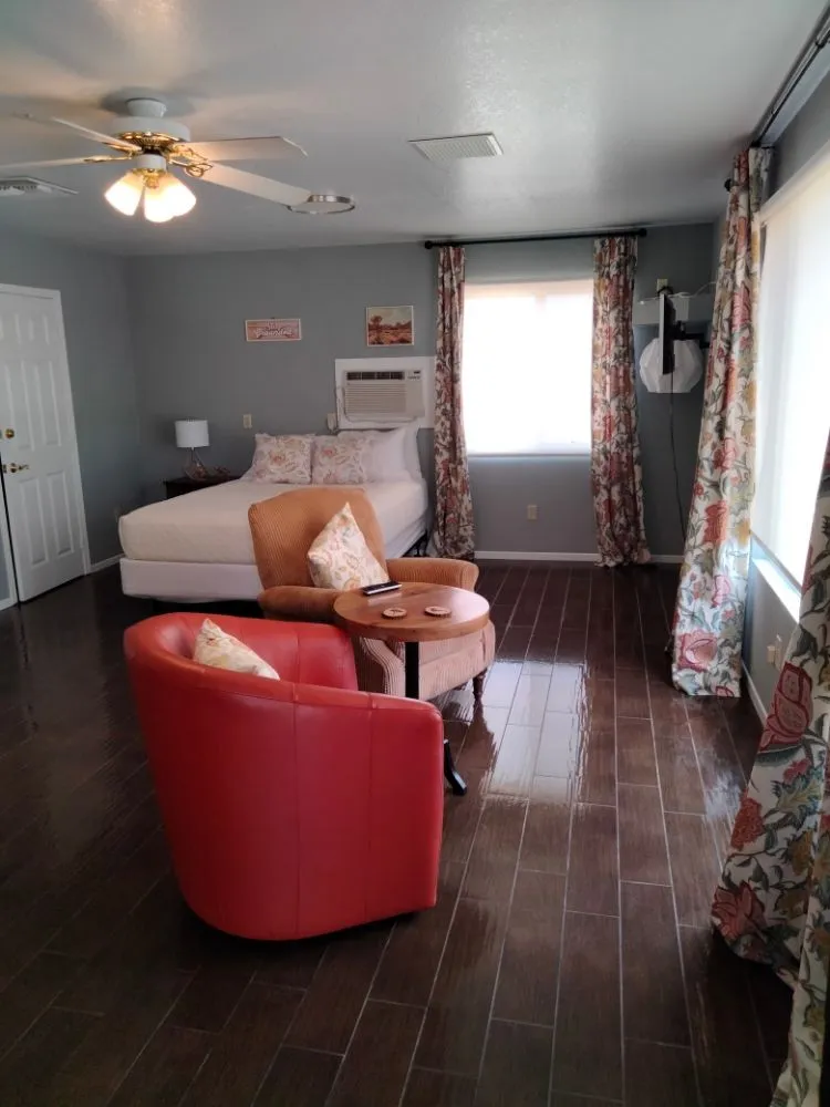 Local garden landscaping for residential properties in Twentynine Palms, CA by Momma Bear Cleaners