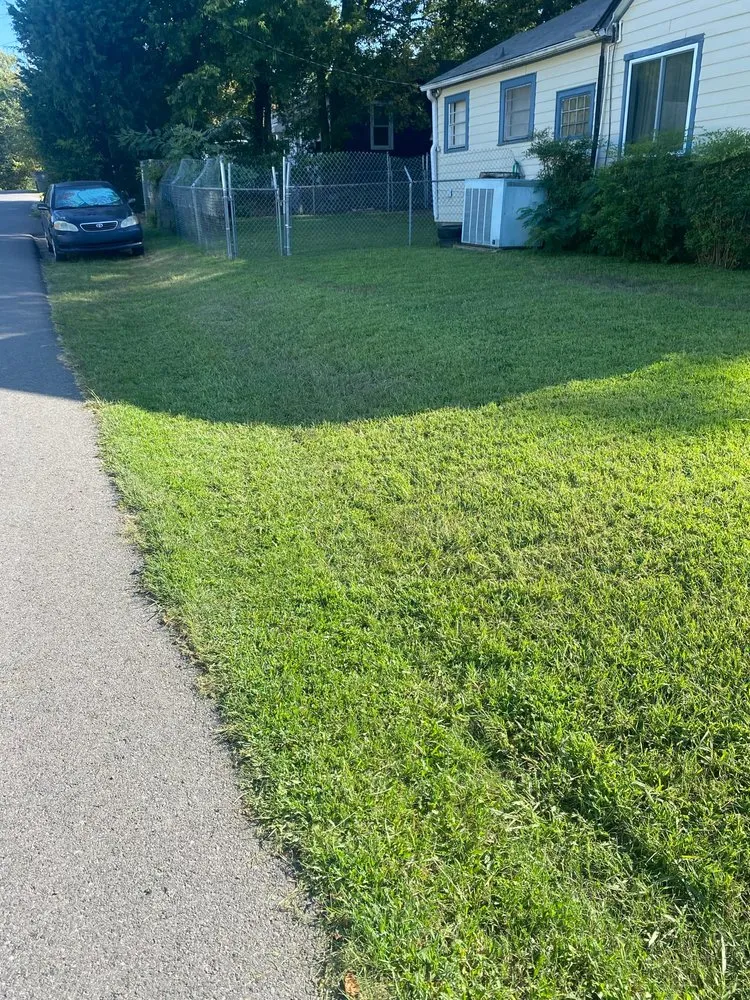 Trusted landscape design for year-round maintenance in Hot Springs, AR by Mom's Lawn Service