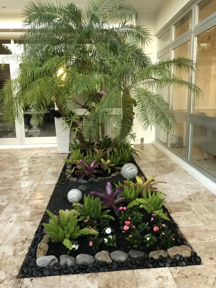 Custom residential landscaping in Lehigh, FL - Monarca Gardens