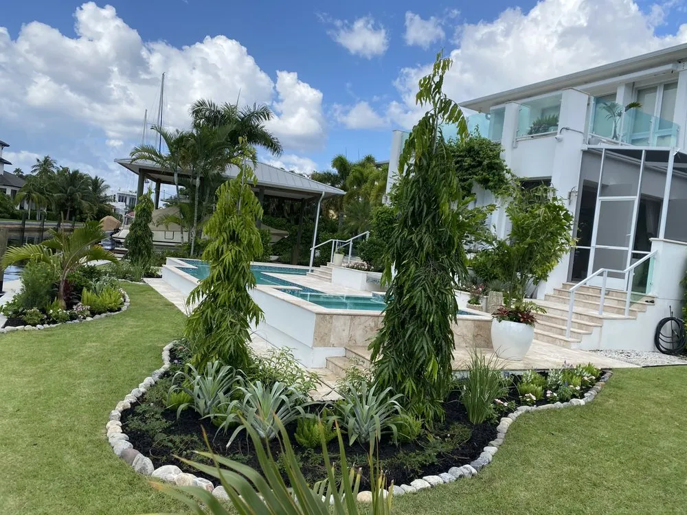 Professional garden landscaping experts serving Lehigh, FL - Monarca Gardens