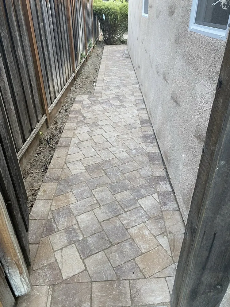 Affordable lawn care service for residential properties in Campbell, CA by Monarcas Lawn Maintenance