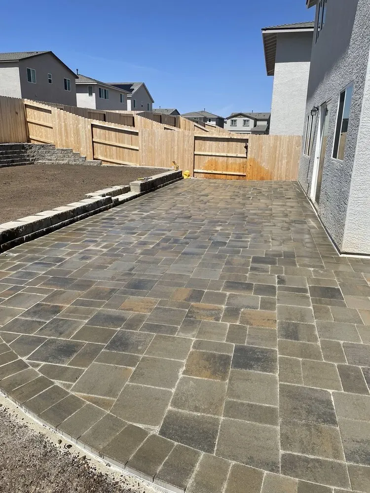 Top-rated residential landscaping in Sparks, NV by Monarcas Lawn Services