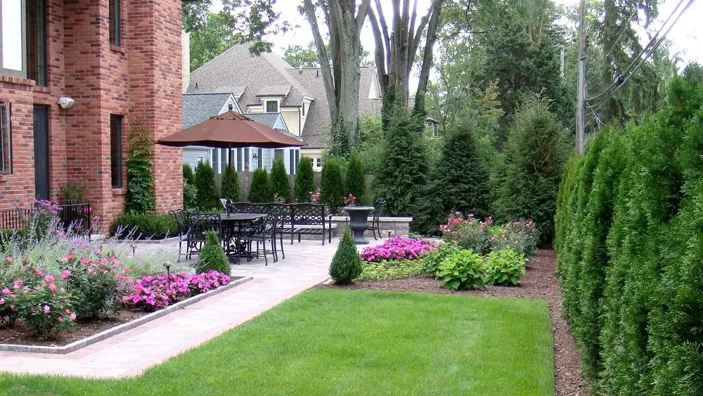 Affordable lawn mowing service in West Bloomfield, MI by Monarch Construction