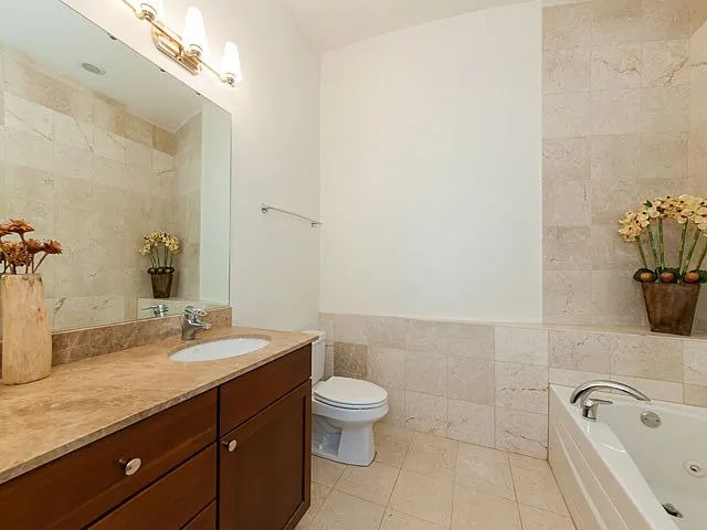 Top-rated garden landscaping in Oak Park, IL by Monarch Contract Builders