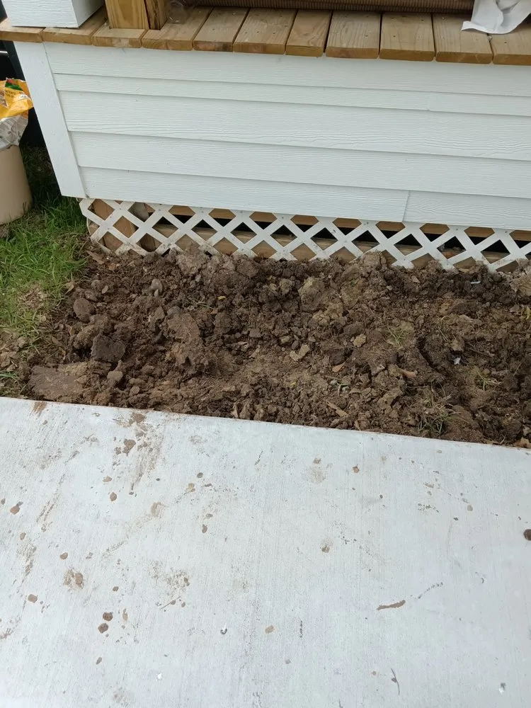 Custom garden landscaping experts serving Lake Charles, LA - Monbelly's Residential and Commercial Management