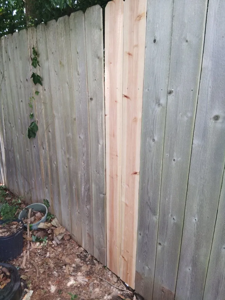 Custom lawn care service in Lake Charles, LA by Monbelly's Residential and Commercial Management