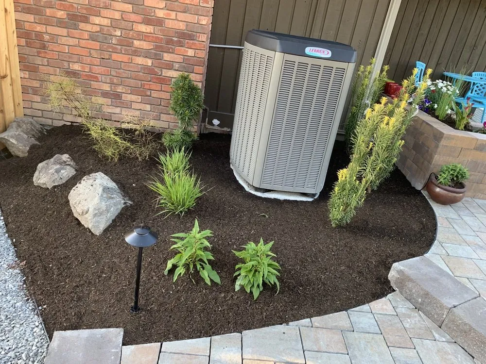 Affordable lawn mowing service experts serving Lynnwood, WA - Mondragon Landscaping and Maintenance