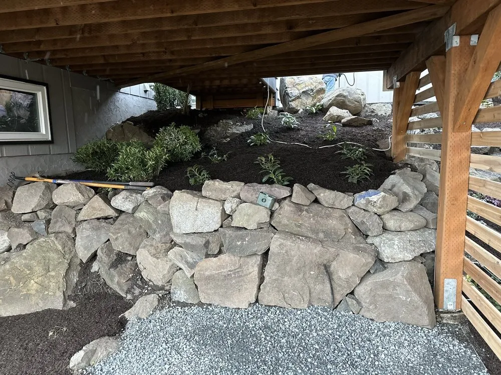 Expert landscaping services near you in Lynnwood, WA by Mondragon Landscaping and Maintenance