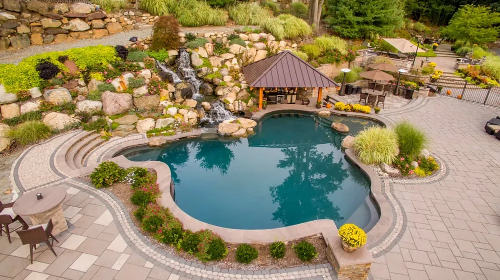 Top-rated yard cleanup service for beautiful yards in Wayne, NJ by Monello Landscape Industries