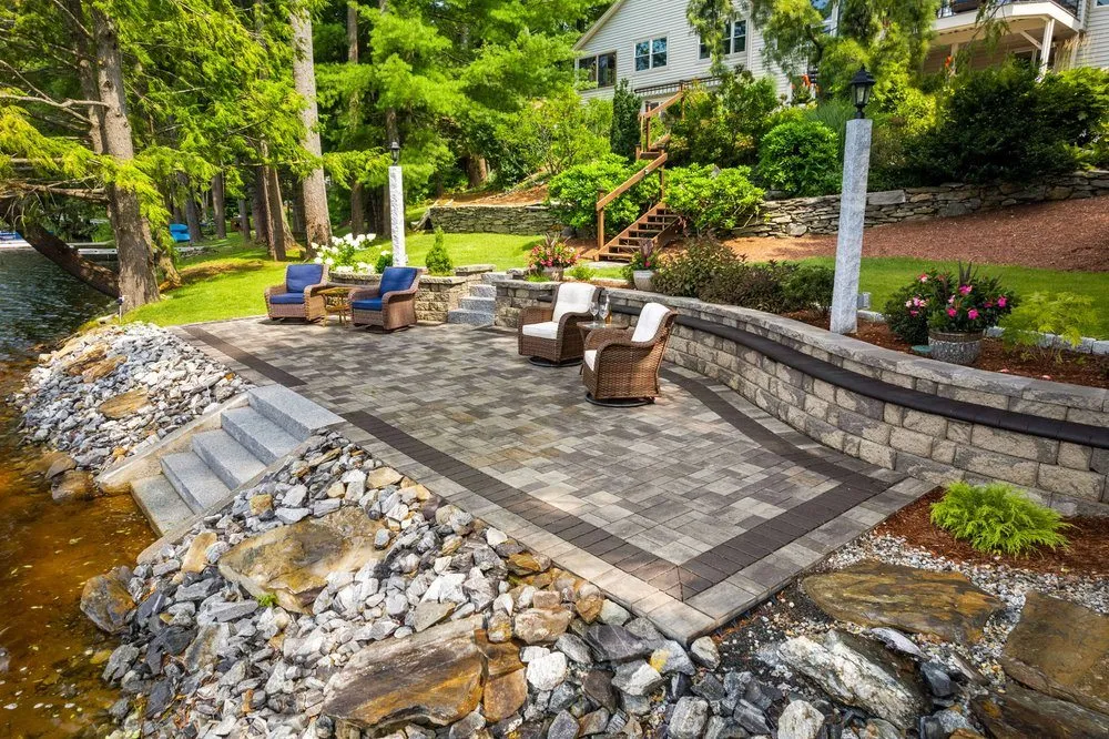 Trusted lawn mowing service experts serving Spencer, MA - Monette Landscaping & Construction