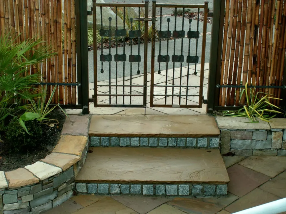 Reliable yard cleanup service for beautiful yards in West Seattle, WA by Monetti Landscape Design and Construction