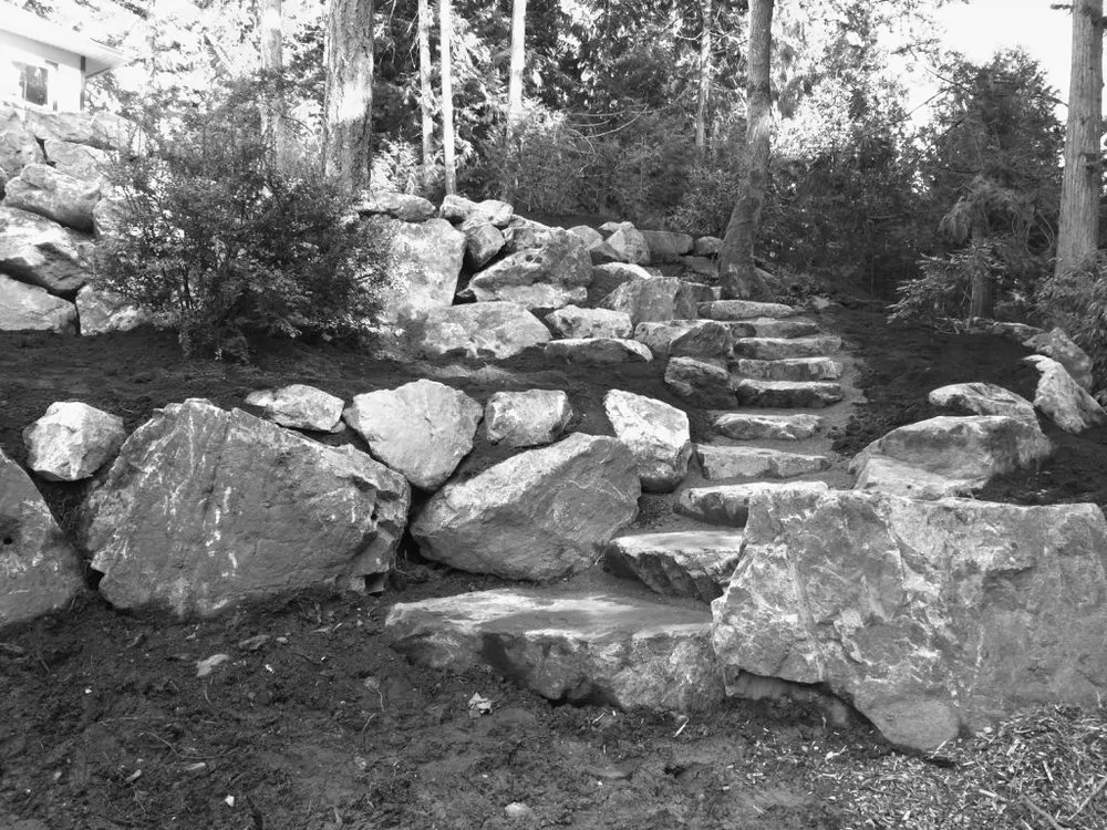 Affordable landscape design experts serving Rochester, MN - MoNeve Outdoor Services