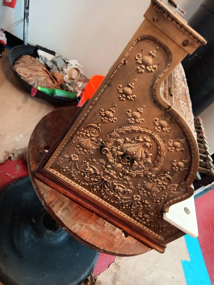 Affordable yard maintenance in Genoa City, WI by Money Movers