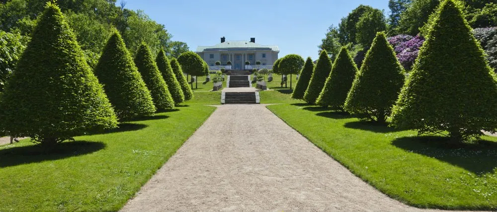 Top-rated outdoor landscaping for outdoor upgrades in Mechanicsburg, PA by Monighan Lawn Care