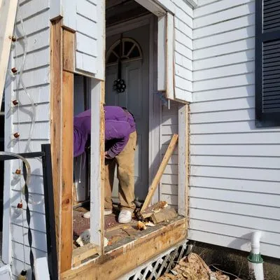 Monroe Built Handyman Services Logo