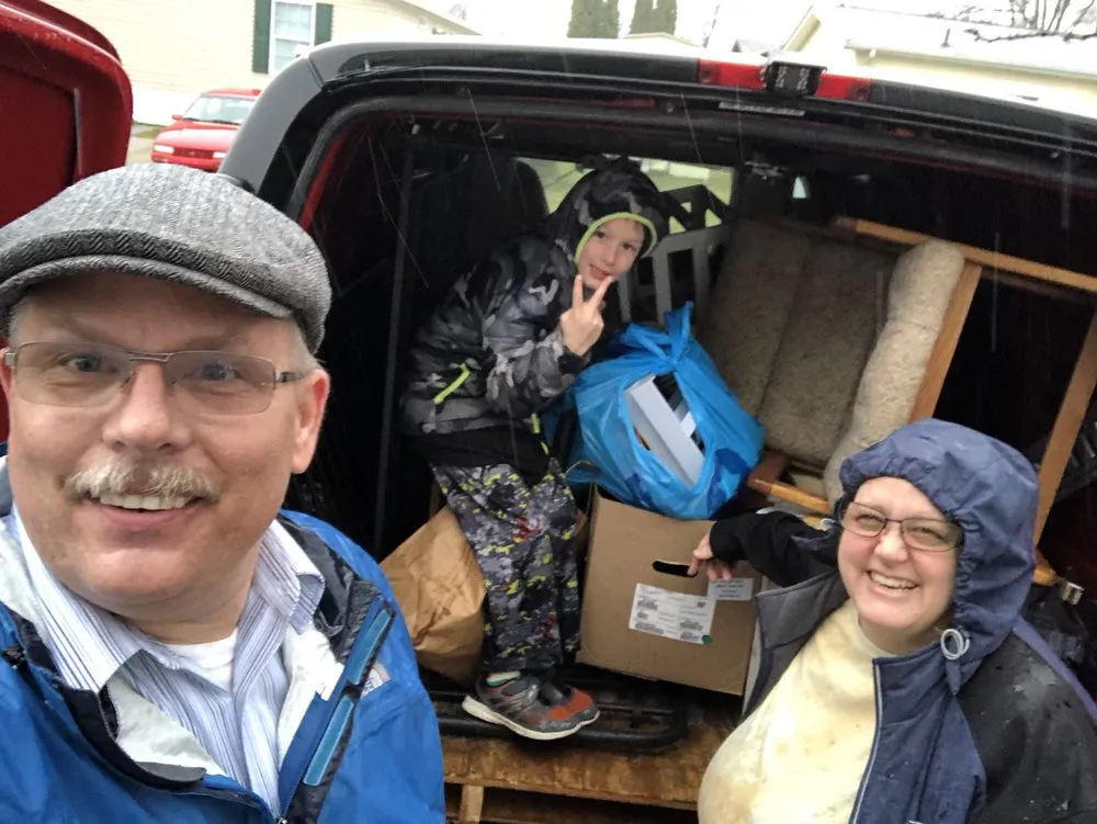 Expert yard cleanup service near you in Monroe, MI by Monroe Dispatch