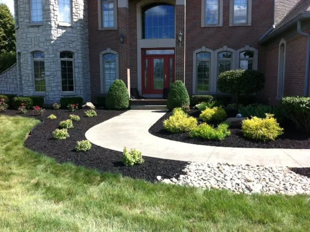Local yard cleanup service for homes across Troy, OH - Monroe Grounds Maintenance