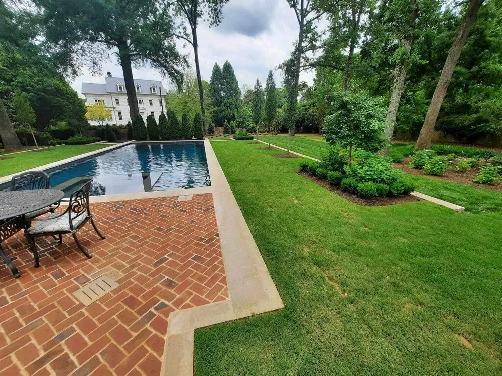 Top-rated residential landscaping in Eden, NC by monroy landscaping
